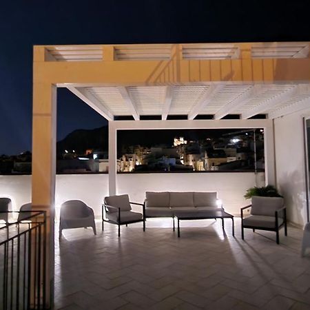 Palazzo Del Golfo Penthouse Apartment กัสเตลลัมมาเร เดล โกลโฟ ภายนอก รูปภาพ