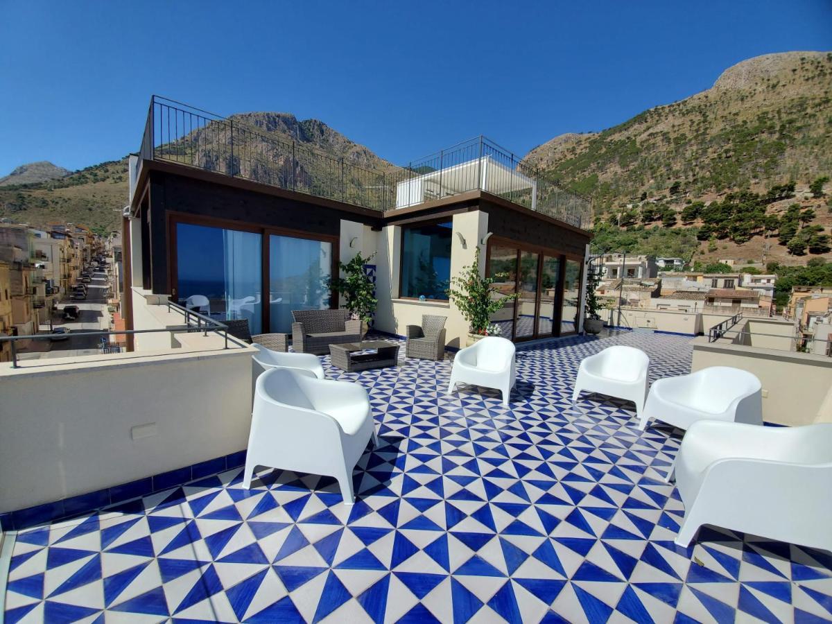 Palazzo Del Golfo Penthouse Apartment กัสเตลลัมมาเร เดล โกลโฟ ภายนอก รูปภาพ