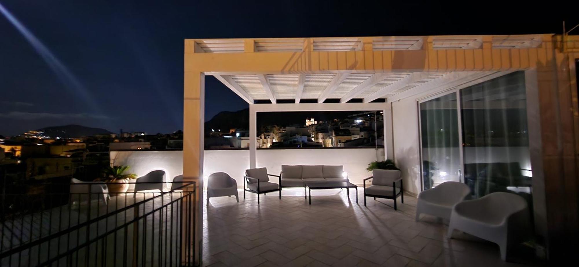 Palazzo Del Golfo Penthouse Apartment กัสเตลลัมมาเร เดล โกลโฟ ภายนอก รูปภาพ